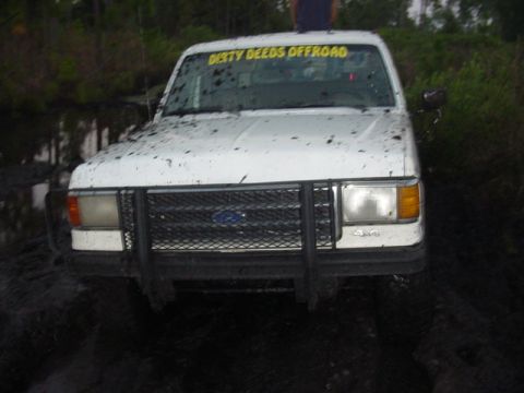 1989 Ford Bronco - I drop into the ruts and try to pull Hoss out again with no luck.