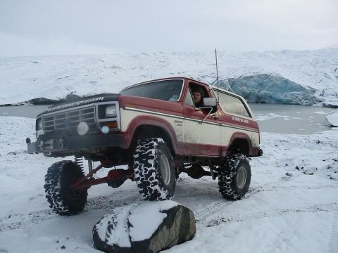 1985 Ford Bronco - Yep, me posing on a rock.