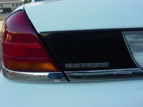 1999 Ford Crown Victoria photo