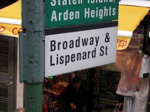 1995 Ford Bronco - Street signs indicate locations in Staten Island and Manhattan.