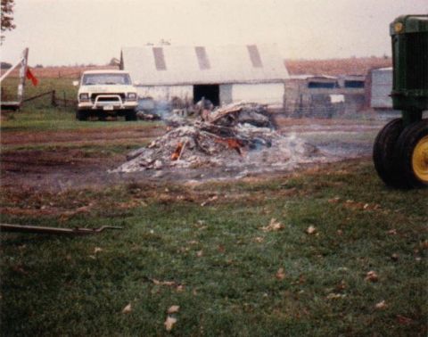 1978 Ford Bronco - One of the last pics of the Bronco before it got parked ~ early 90's