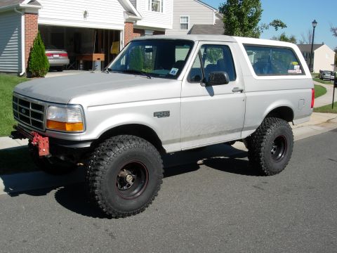 1995 Ford Bronco - They're quiter on the road that the Trxus MT's, but lack the siping. We'll see how long they last with regular rotation.
