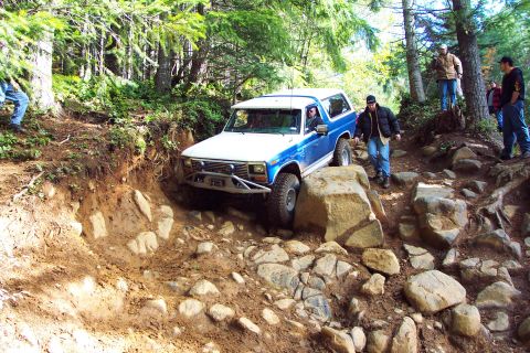 1996 Ford Bronco - Todd Going Down Mini Rubicon (11/6/2004)