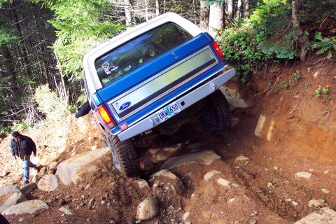 1996 Ford Bronco - Todd Going Down Mini Rubicon (11/6/2004)
