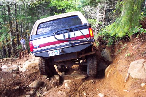 1996 Ford Bronco - Mike Going Down Mini Rubicon (11/6/2004)