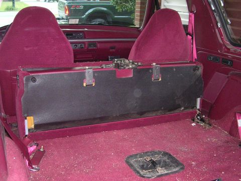 1995 Ford Bronco - The spacious albeit filthy interior