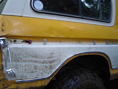 1989 Ford Bronco - Tony continued customizing his rig, this time with some dechroming