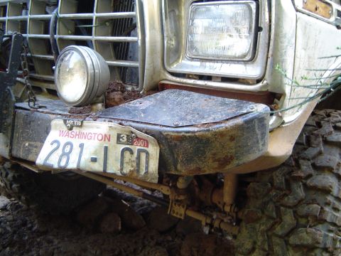 1989 Ford Bronco - kinda ganked the bumper