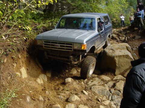 1987 Ford Bronco - no tires ever left the ground