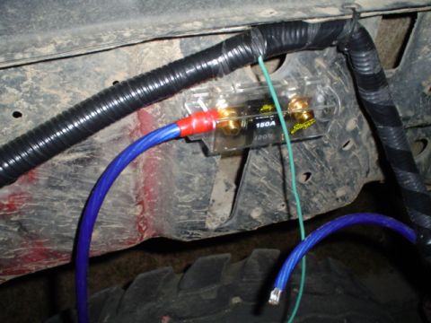 1981 Ford Bronco - close up of the fuze and holder