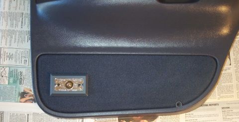 1998 Ford Crown Victoria - A closer view of the installed lamp.