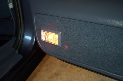 1998 Ford Crown Victoria - A close-up of the finished lamp.
