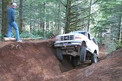 1996 Ford Bronco - Going Up Can-Opener (11/6/2004)