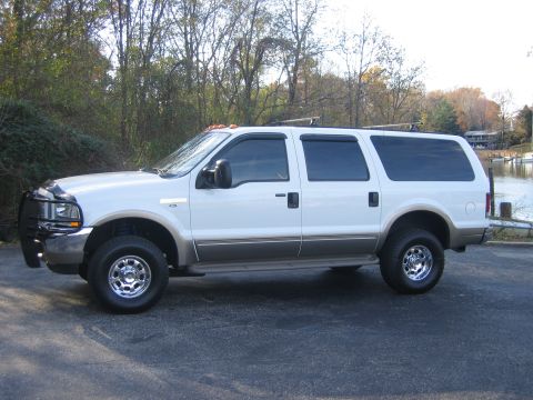 2003 Ford Excursion - Cleaned up and waxed- it will probably rain