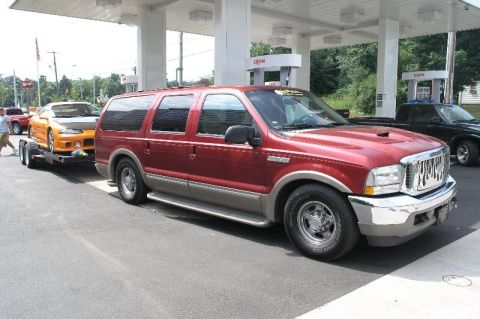 2002 Ford Excursion photo