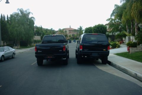 2001 Ford Excursion photo
