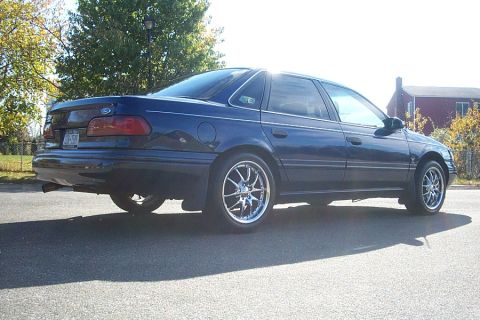 1993 Ford Taurus photo