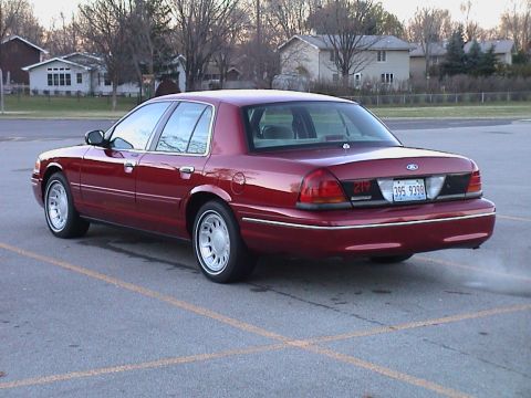 2000 Ford Crown Victoria - November 13, 2004 - 24