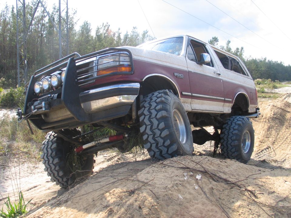 not too shabby for leaf sprung and untrimmed fenders