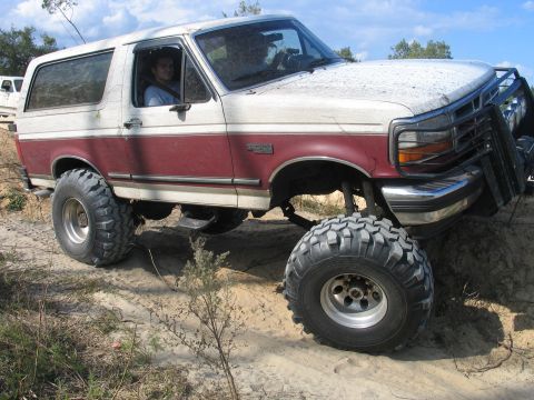 1992 Ford Bronco - different angle