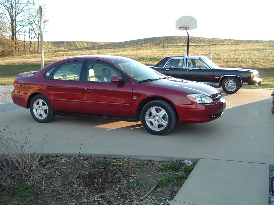 2001 Ford Taurus