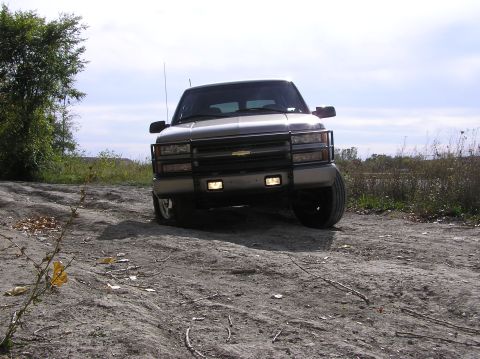 2000 Chevrolet Tahoe - This truck's grille and body style suggest it is from the mid-1990s, not a 2000 model.
