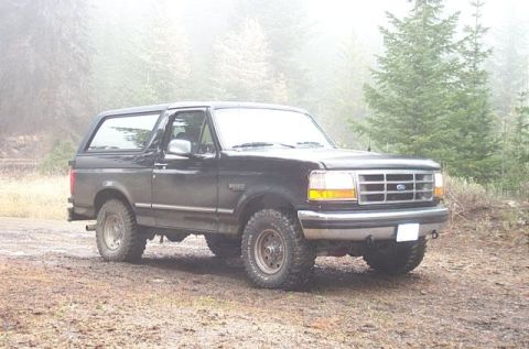 1995 Ford Bronco - The players today were myself and my wife Mandee in the Lil Mule and brother Bruce and his wife Rachelle in Ranger Danger.