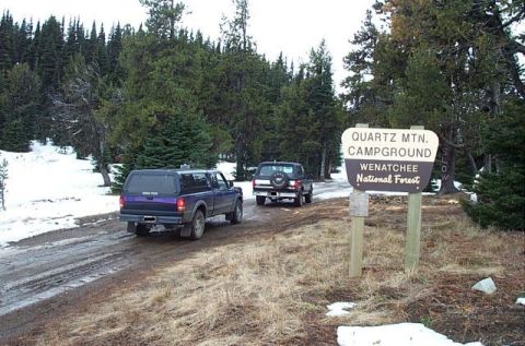 1995 Ford Bronco - Entering the campground after a long climb up the mountain...
