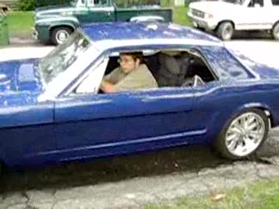1965 Ford Mustang - Good video of the drive off.
