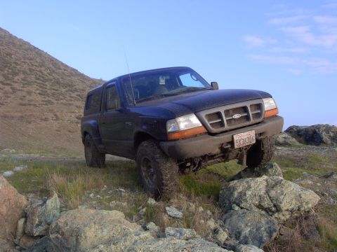 1998 Ford Ranger - look at that ifs flex......
