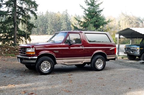 1996 Ford Bronco “Queenie”