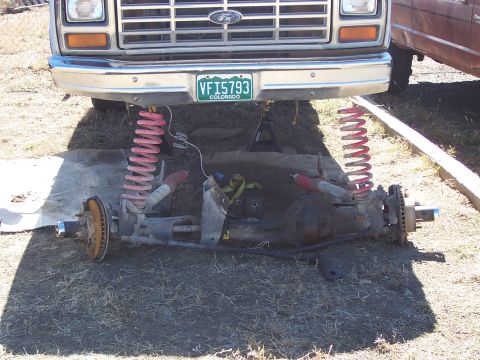 1991 Ford Bronco - old front end now going under the new bronco. It has 4:56's, lockers, and a 4" lfit.