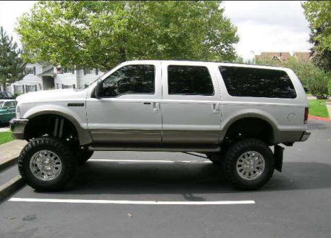 2000 Ford Excursion “Mud Duck”