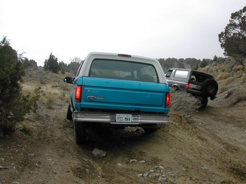 1994 Ford Bronco - First obstacle at Rattlesnake. Sort of!