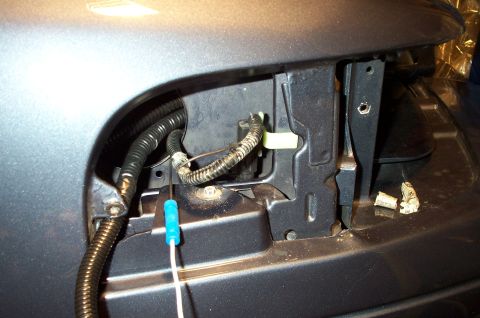 1998 Ford Crown Victoria - Cut the ground (black wire) on the marker lamp and attach it to the wire that is spliced on the turn signal wire.