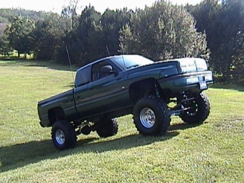1998 Dodge 2500 photo