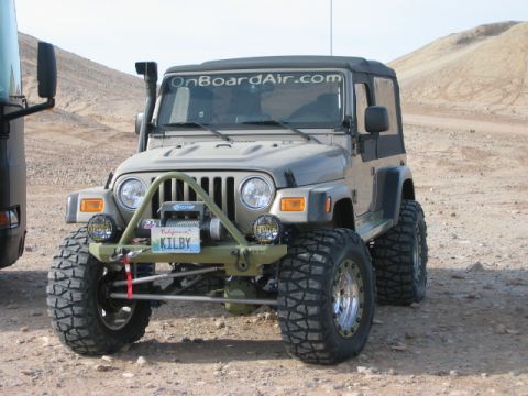 1985 Ford Bronco - Jeep unlimited
