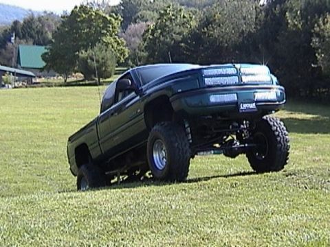 1998 Dodge 2500 photo