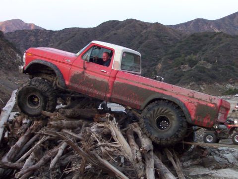 2000 Ford F-450 - Keith posing for the camra.