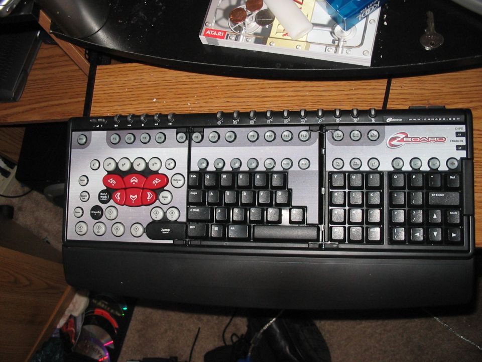 Zboard keyboard with red gaming keys