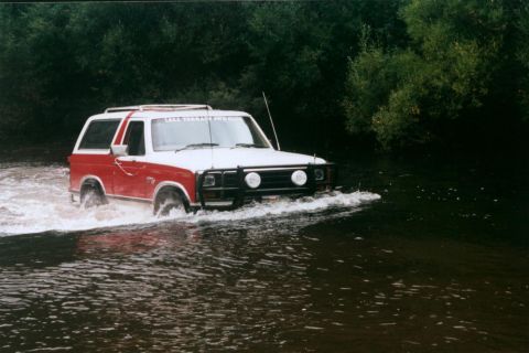 1982 Ford Bronco - Just a good pic going through one fo the many rivers inthe Victorian High Country. Normal height of river. Last time we went through it was…