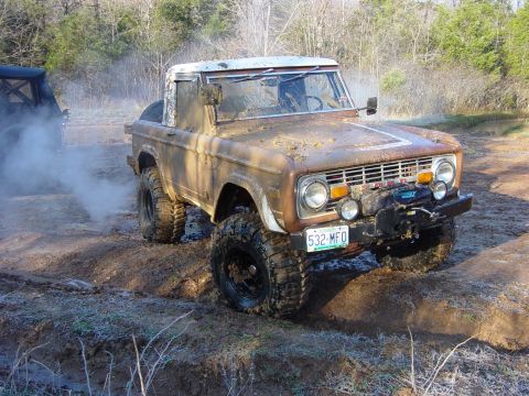 1974 Ford Bronco - I got a little dirty