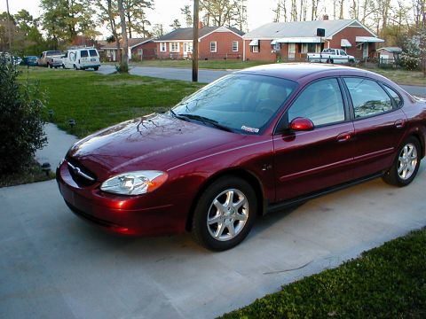 2000 Ford Taurus “boominbull”