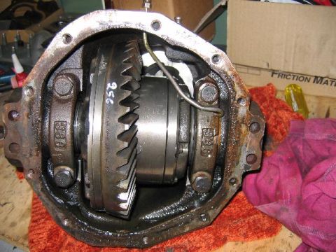 1982 Ford Bronco - The TTB w/ARB air locker & 4.56 Ratios. All of this will bolt into the new diff. That the reason I didnt go for a D60. Saves me heaps of $$$