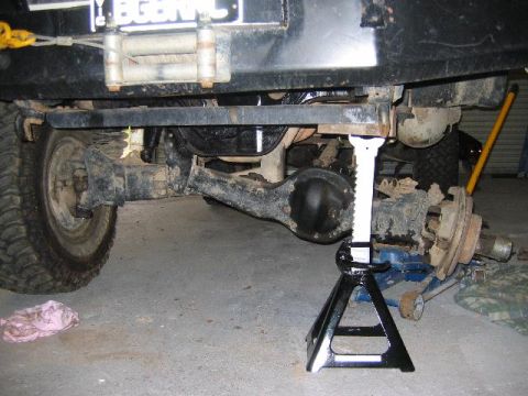 1982 Ford Bronco - The start of the TTB to SAS swap.