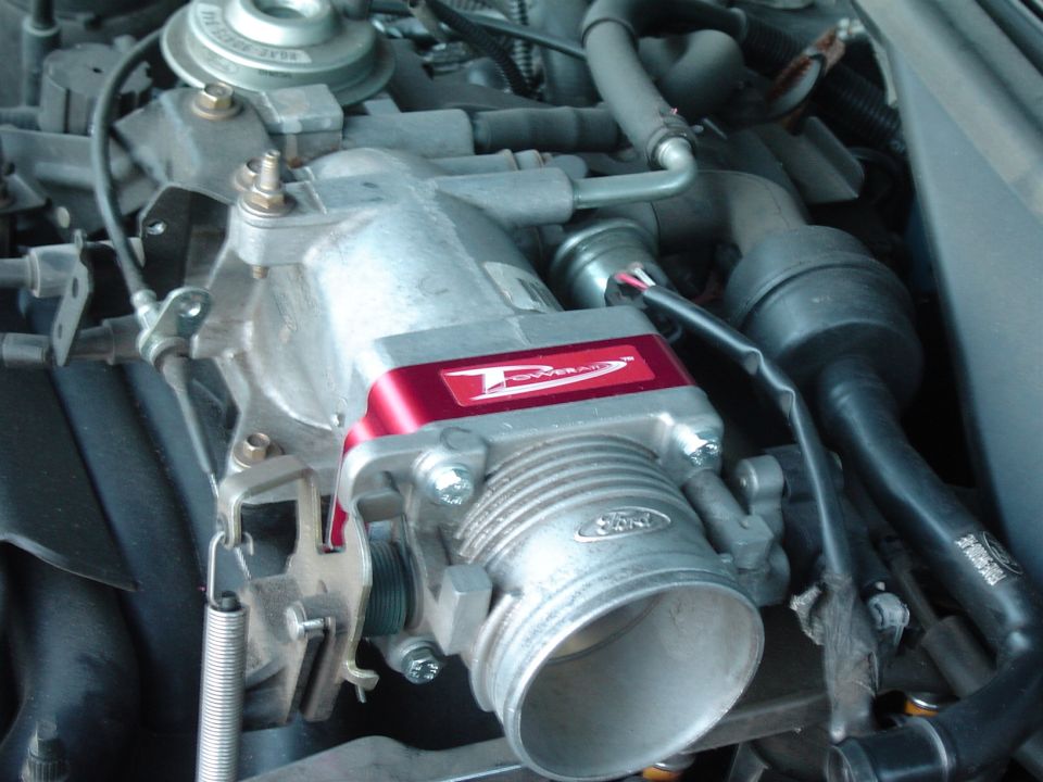 September 26, 2004
Close up of throttle body spacer installed.