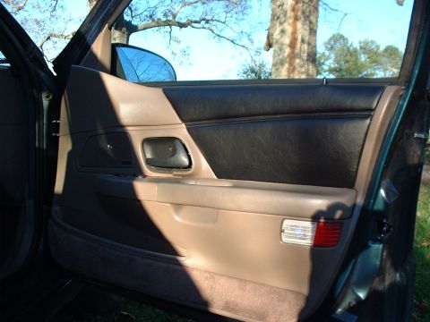 1993 Ford Taurus photo