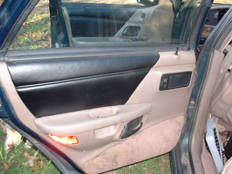 1993 Ford Taurus photo