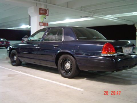 1999 Ford Crown Victoria photo