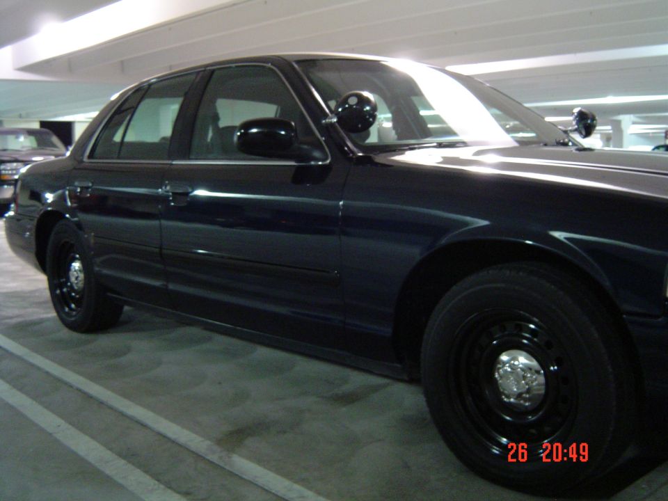 November 26, 2004
Passenger side close and low.